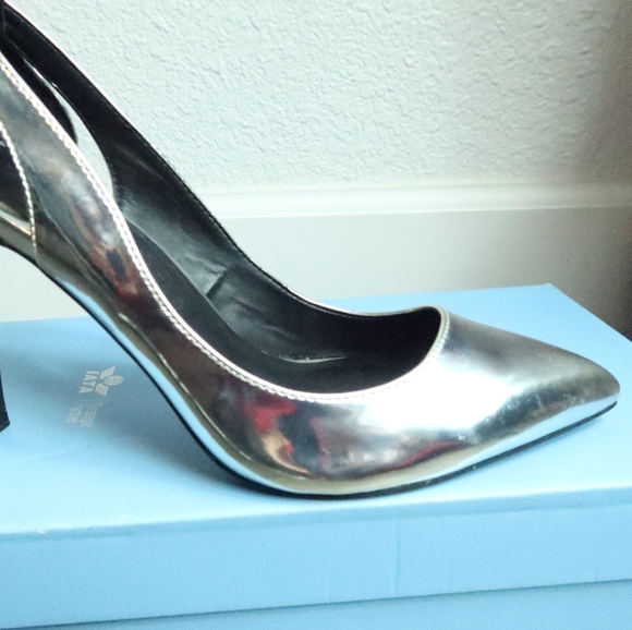 BERSHKA SEXY METALLIC PUMPS - Picture 3 of 7